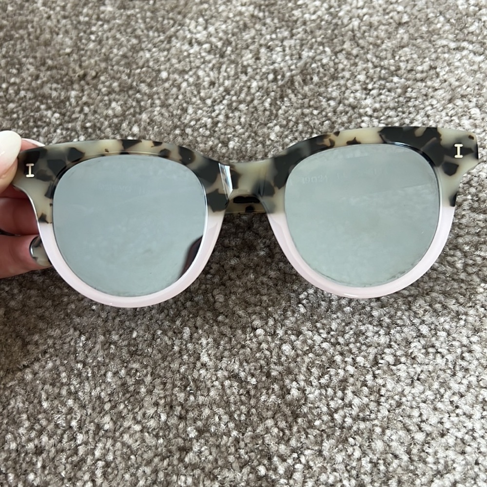 Illesteva sunglasses